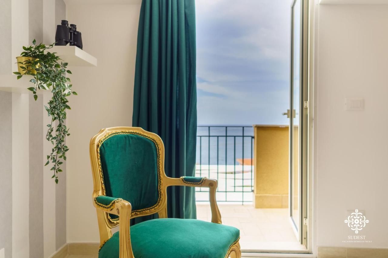 Villa Vittoria - Waterfront House เอากุสตา ภายนอก รูปภาพ