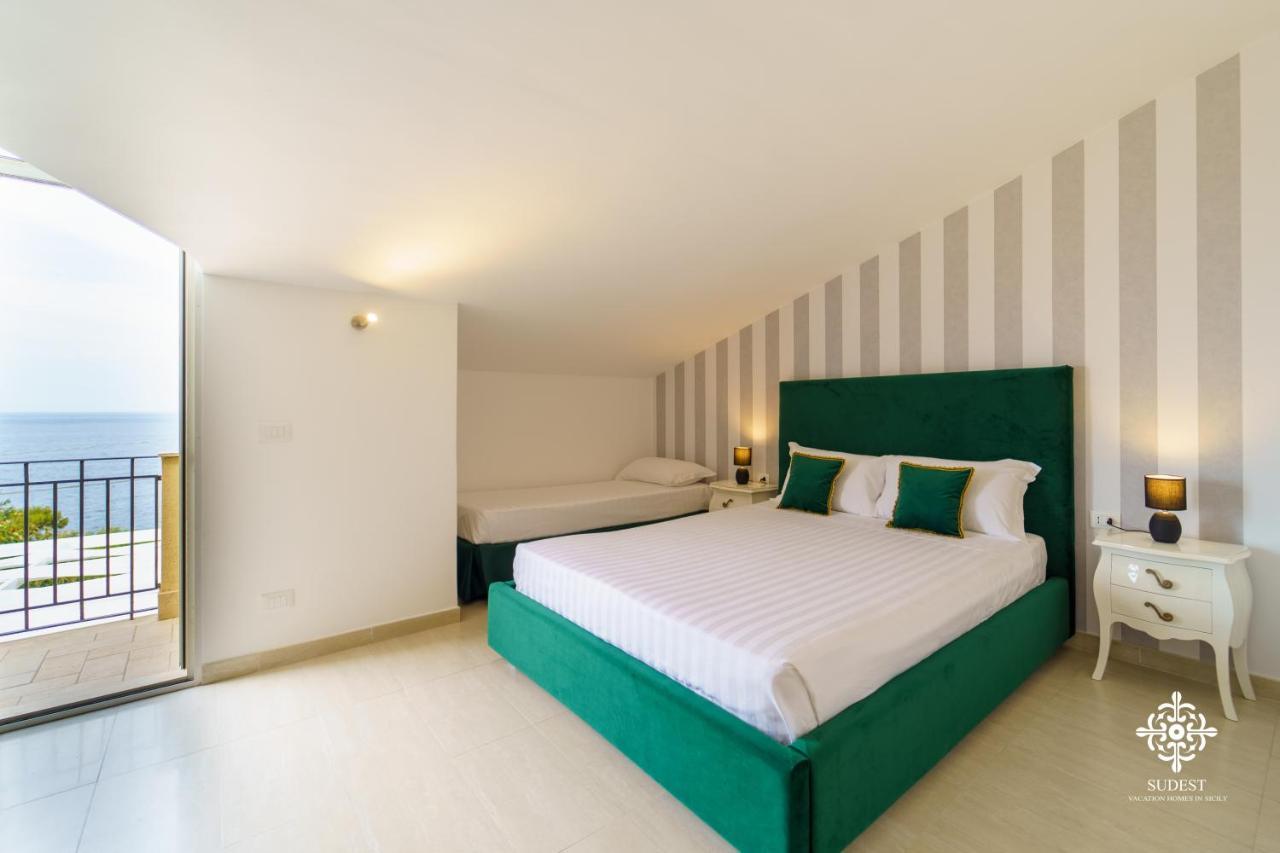 Villa Vittoria - Waterfront House เอากุสตา ภายนอก รูปภาพ