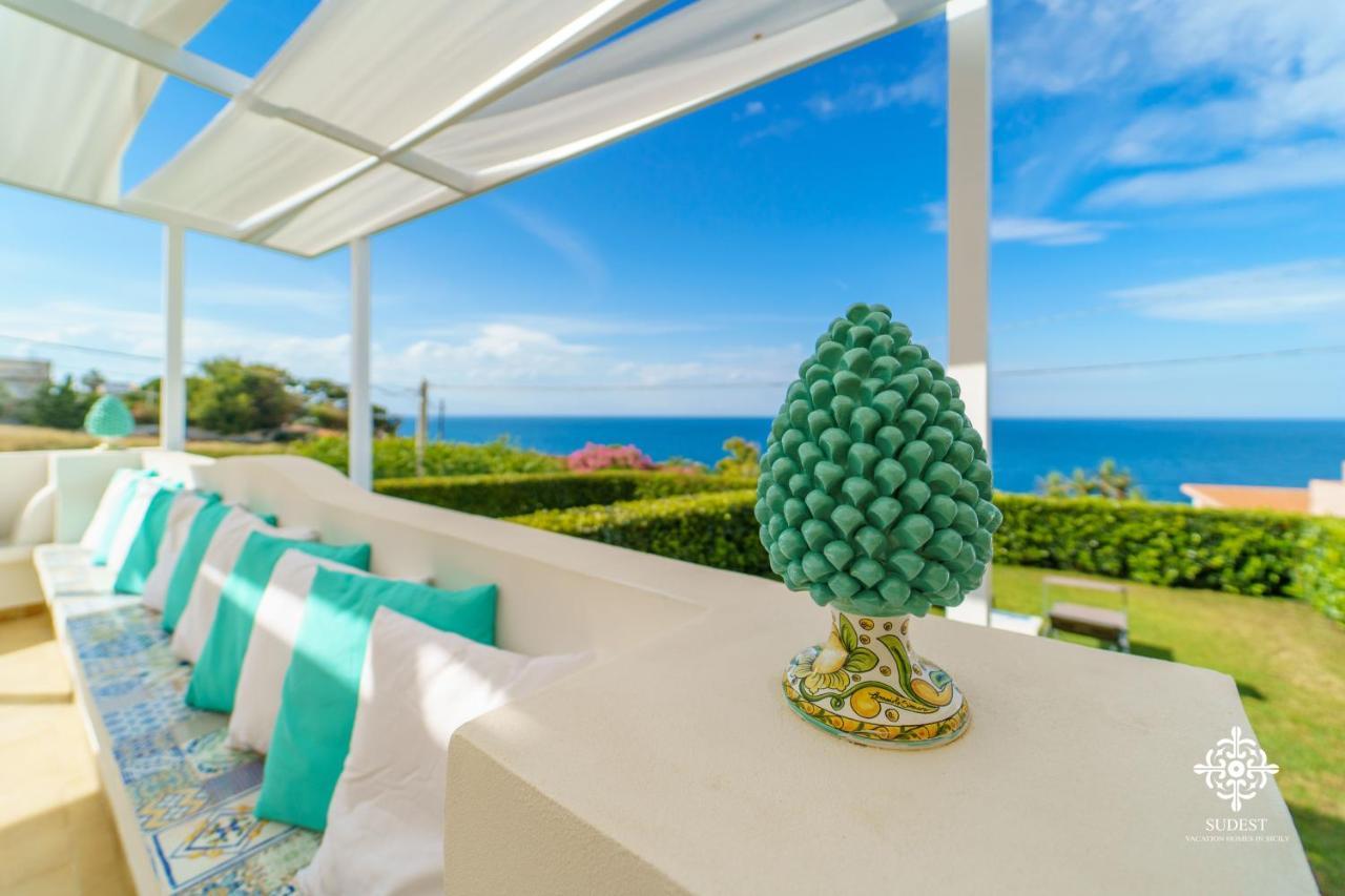 Villa Vittoria - Waterfront House เอากุสตา ภายนอก รูปภาพ