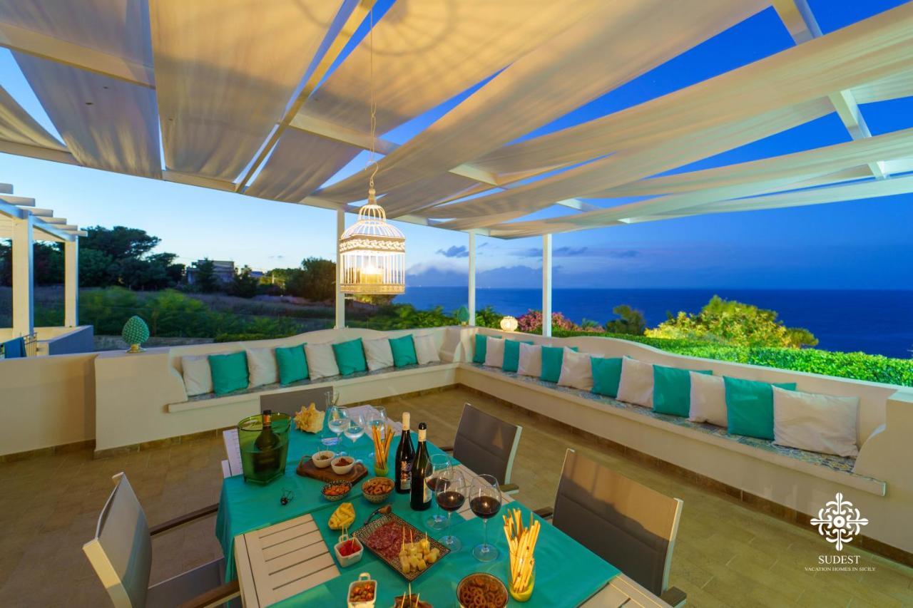 Villa Vittoria - Waterfront House เอากุสตา ภายนอก รูปภาพ